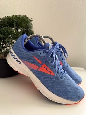 Brooks Ravenna 11 Running Shoes in Periwinkle Blue with Coral Logos